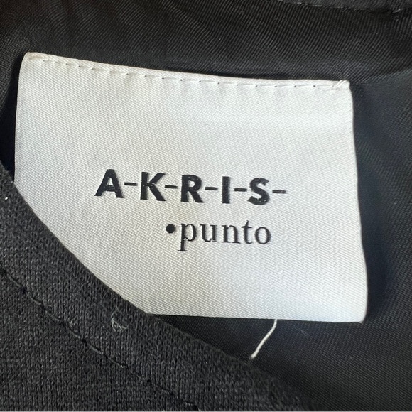 AKRIS PUNTO
Black Jersey Zip Front Cap Sleeve Dress - Picture 2 of 8